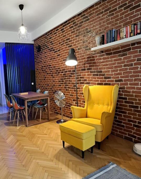 Classy Apartment With Parking In The City Center Bucarest Exterior foto