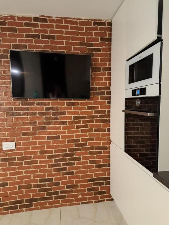 Classy Apartment With Parking In The City Center Bucarest Exterior foto